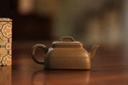 ẤM TỨ PHƯƠNG 