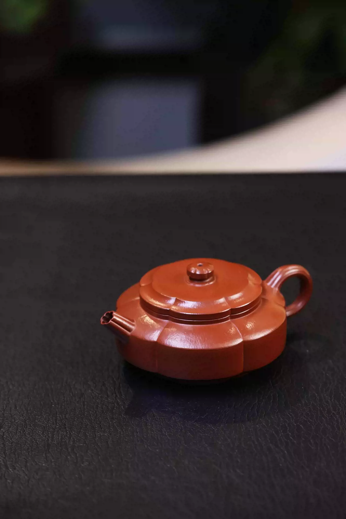 ẤM VĂN PHƯƠNG
