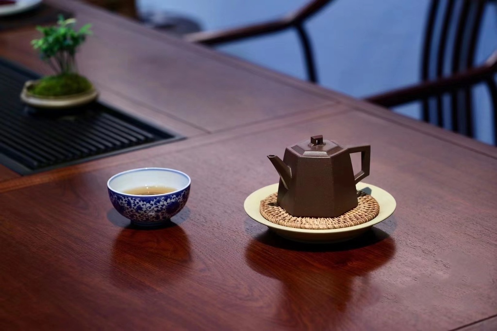 LỤC PHƯƠNG TỈNH LAN