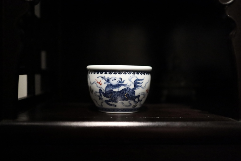 ANG TRÀ LINH THÚ KỲ LÂN
