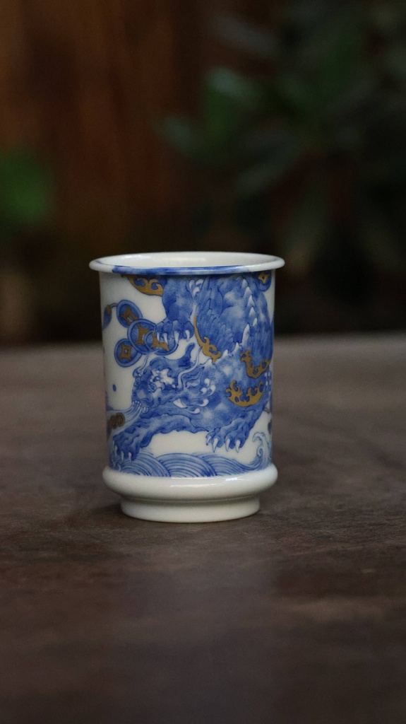 CHÉN THƯỞNG HƯƠNG THANH HOA HỒNG THẢI